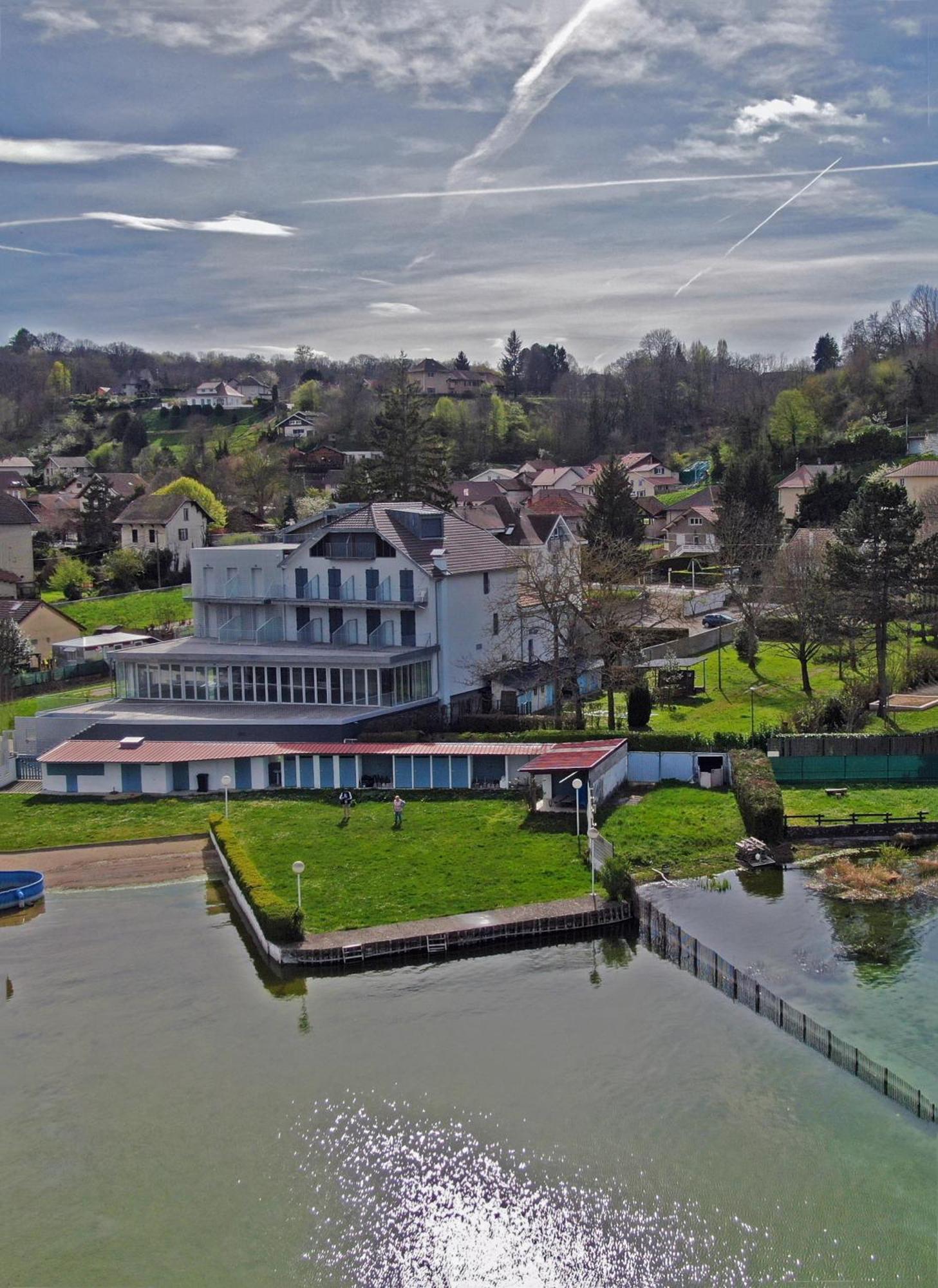 Hotel Beau Rivage Charavines Exterior foto